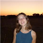 Profesora de primaria, responsable. He dado clases particulares durante 2 años.